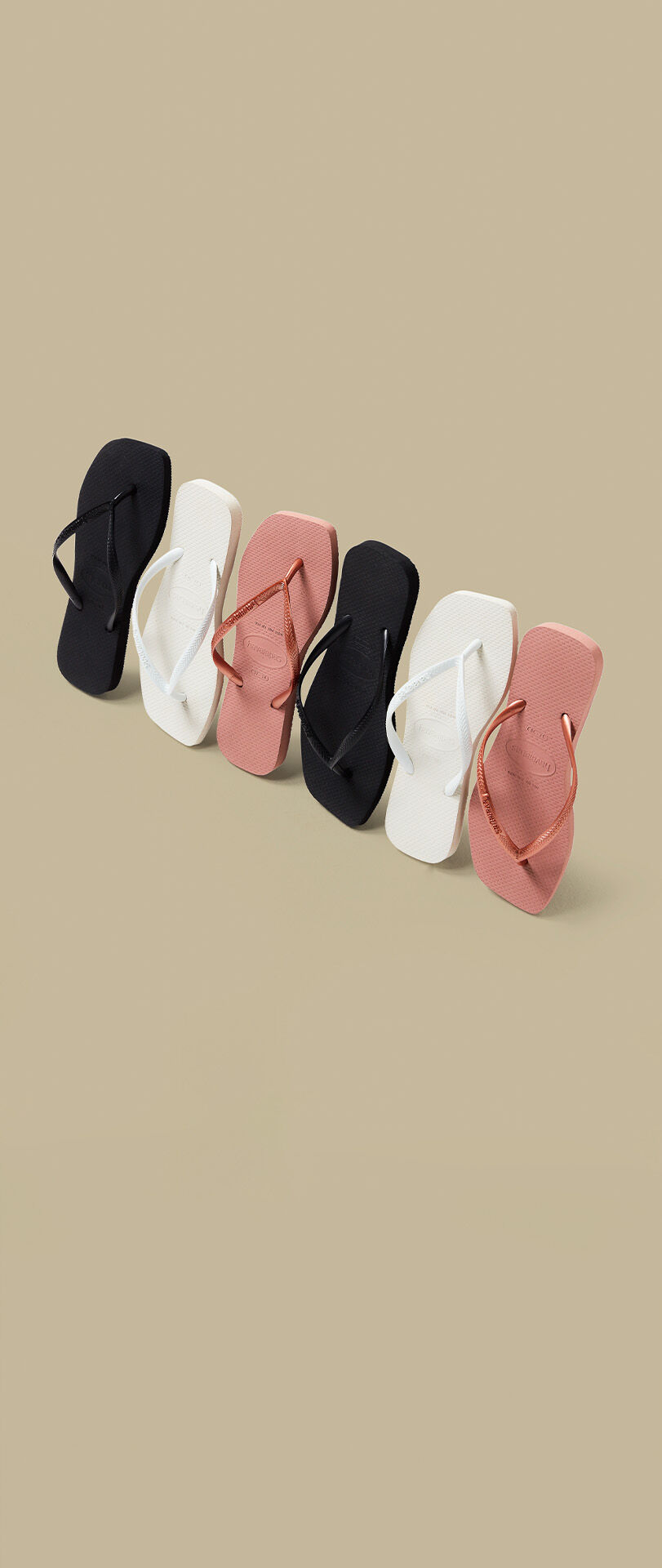 @summerofdiane wearing Havaianas Square to Flip flops on steps